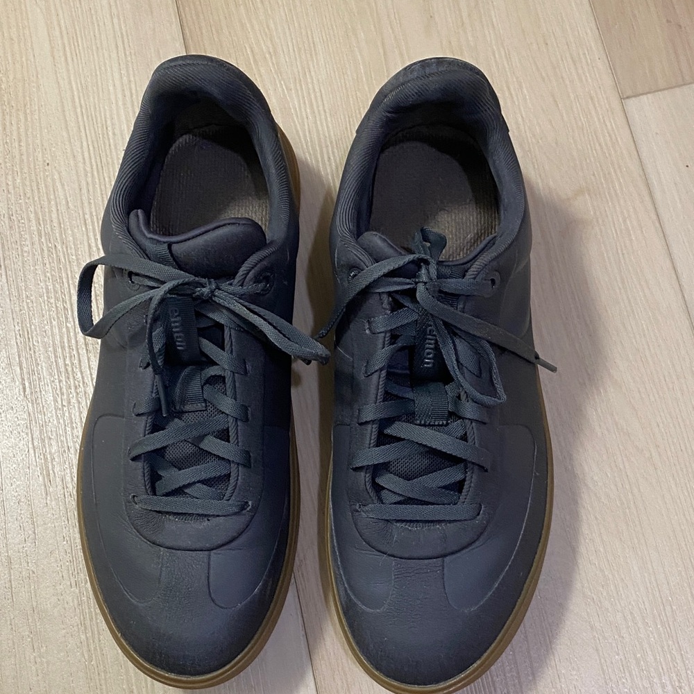 lululemon athletica Men's Navy Sneakers with Gum Outsole